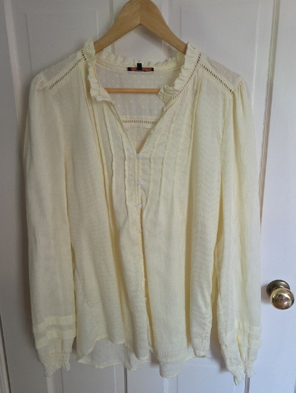 Quince Pale Yellow Long-Sleeve Button-Front Pintuck Shirt